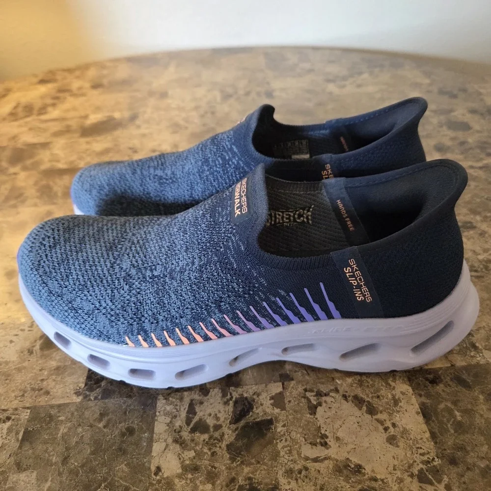 SKECHERS women 9 wide Hands Free Slip-Ins Glide-Step Slip-On Memory Foam Sneaker